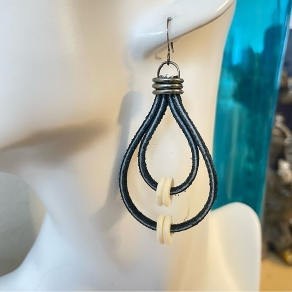 2/$29 Handmade Black Leather Teardrop Hoop Statement Earrings Cream Acrylic - Picture 2 of 5